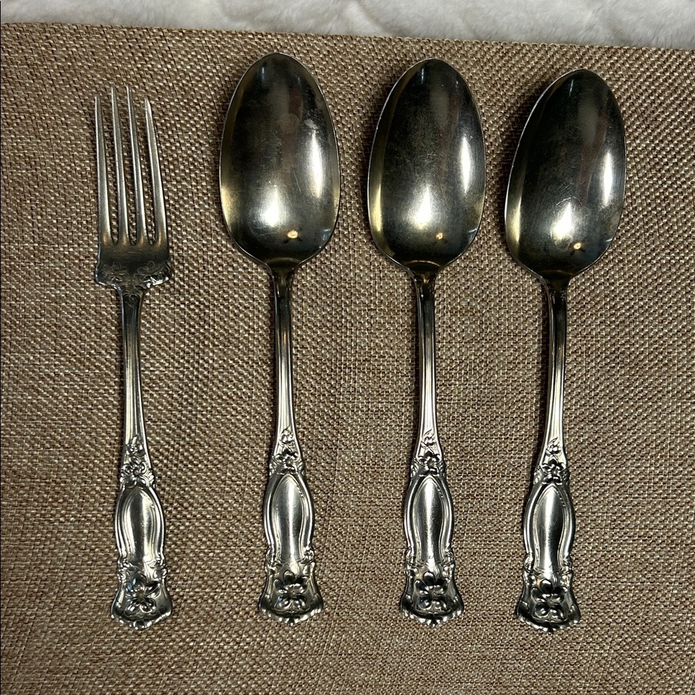 W A Rogers 1910 Silver-Nickel Orange Blossom Flatware Set - 3 Spoons & 1 Fork